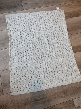 Neutral grey Knit Blanket - Lightweight Decorative Throw